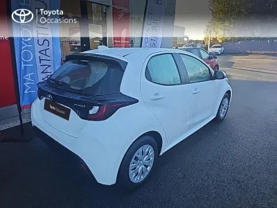 TOYOTA Yaris 116h Dynamic 5p MY22 occasion 2023 - Photo 2