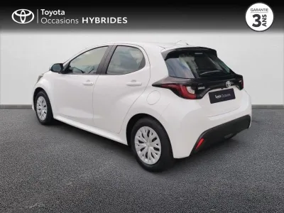 TOYOTA Yaris 116h Dynamic 5p MY22 occasion 2023 - Photo 2