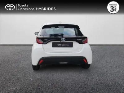 TOYOTA Yaris 116h Dynamic 5p MY22 occasion 2023 - Photo 4