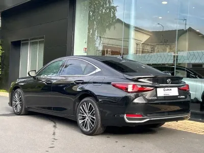 LEXUS ES 300h Luxe MY25 occasion 2024 - Photo 2