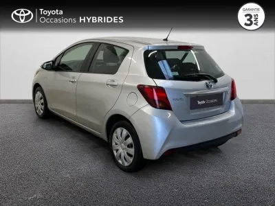 TOYOTA Yaris HSD 100h Dynamic 5p occasion 2016 - Photo 2