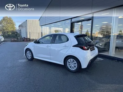 TOYOTA Yaris 116h Dynamic 5p MY22 occasion 2023 - Photo 2
