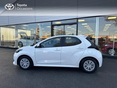 TOYOTA Yaris 116h Dynamic 5p MY22 occasion 2023 - Photo 3