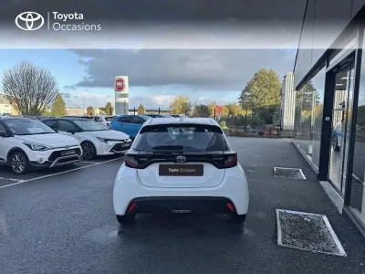 TOYOTA Yaris 116h Dynamic 5p MY22 occasion 2023 - Photo 4