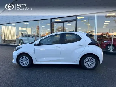 TOYOTA Yaris 116h Dynamic 5p MY22 occasion 2023 - Photo 3