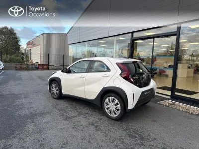 TOYOTA Aygo X 1.0 VVT-i 72ch Dynamic occasion 2022 - Photo 2