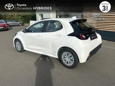 TOYOTA Yaris 116h Dynamic 5p MY22 occasion 2023 - Photo 2