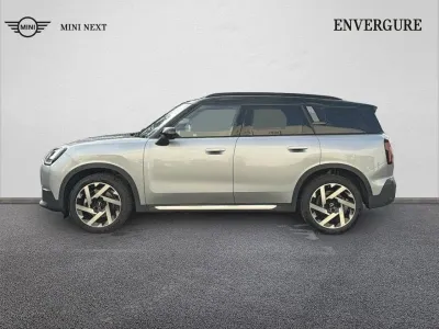 MINI Countryman C 170ch Favoured DKG7 occasion 2024 - Photo 3