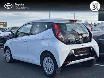 TOYOTA Aygo 1.0 VVT-i 72ch x-play 5p occasion 2018 - Photo 2