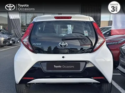 TOYOTA Aygo 1.0 VVT-i 72ch x-play 5p occasion 2018 - Photo 4