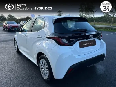 TOYOTA Yaris 116h Dynamic 5p MY22 occasion 2023 - Photo 2