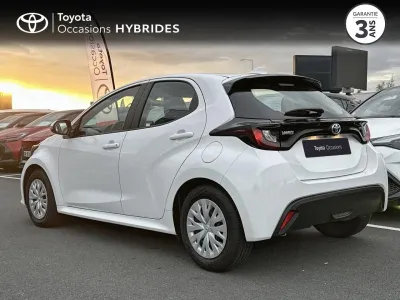TOYOTA Yaris 116h Dynamic 5p MY22 occasion 2023 - Photo 2