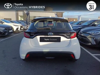 TOYOTA Yaris 116h Dynamic 5p MY22 occasion 2023 - Photo 4