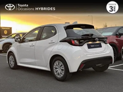 TOYOTA Yaris 116h Dynamic 5p MY22 occasion 2023 - Photo 2