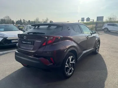 TOYOTA C-HR 1.8 Hybride 122ch Design E-CVT occasion 2022 - Photo 4
