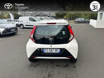 TOYOTA Aygo 1.0 VVT-i 72ch x-play 5p MY20 occasion 2021 - Photo 4