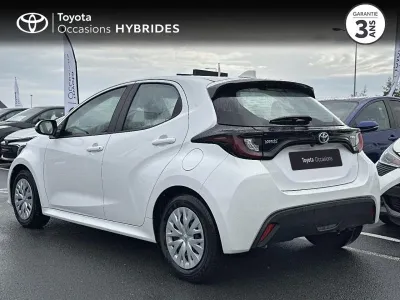 TOYOTA Yaris 116h Dynamic 5p MY22 occasion 2023 - Photo 2