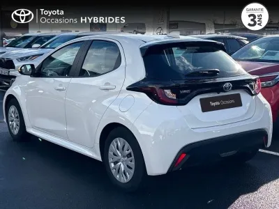 TOYOTA Yaris 116h Dynamic 5p MY21 occasion 2023 - Photo 2