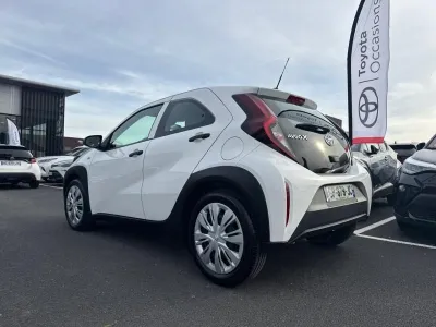 TOYOTA Aygo X 1.0 VVT-i 72ch Active Business occasion 2023 - Photo 2
