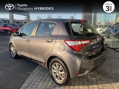 TOYOTA Yaris 100h Dynamic 5p RC19 occasion 2019 - Photo 2
