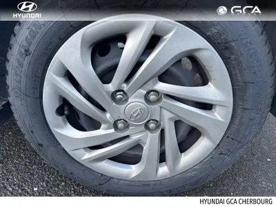 HYUNDAI i10 1.0 67ch ECO Initia occasion 2023 - Photo 4