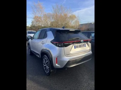 TOYOTA Yaris Cross 116h Collection AWD-i MY22 occasion 2022 - Photo 2