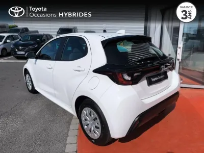 TOYOTA Yaris 116h Dynamic 5p MY22 occasion 2023 - Photo 2