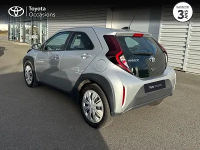 TOYOTA Aygo X 1.0 VVT-i 72ch Dynamic occasion 2022 - Photo 2