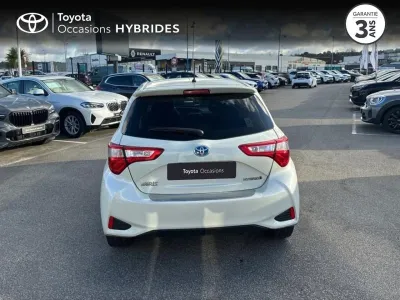 TOYOTA Yaris 100h Chic 5p occasion 2017 - Photo 4