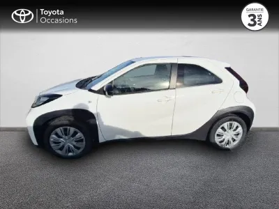 TOYOTA Aygo X 1.0 VVT-i 72ch Dynamic occasion 2022 - Photo 3