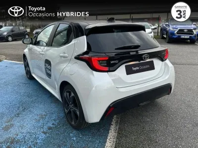 TOYOTA Yaris 116h Collection 5p MC24 occasion 2025 - Photo 2