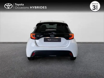 TOYOTA Yaris 116h Design 5p MY22 occasion 2023 - Photo 4