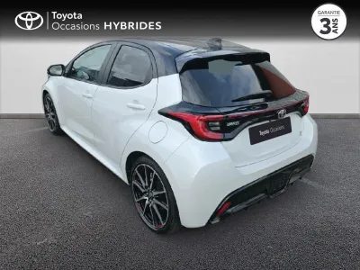 TOYOTA Yaris 116h GR Sport 5p MY22 occasion 2023 - Photo 2
