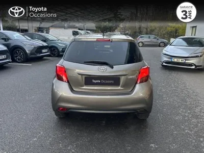 TOYOTA Yaris 100 VVT-i Dynamic 5p occasion 2016 - Photo 4