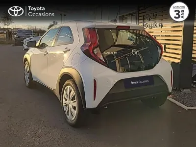 TOYOTA Aygo X 1.0 VVT-i 72ch Dynamic occasion 2022 - Photo 2