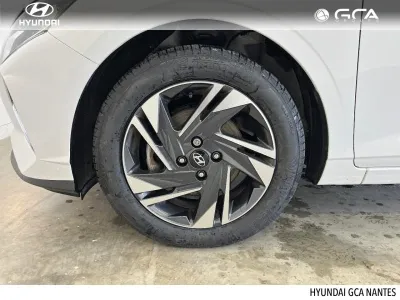 HYUNDAI i20 1.0 T-GDi 100ch Hybrid Intuitive DCT-7 occasion 2023 - Photo 4