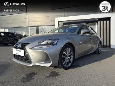 LEXUS IS 300h Luxe occasion 2017 - Photo 1