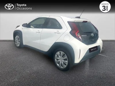 TOYOTA Aygo X 1.0 VVT-i 72ch Dynamic occasion 2022 - Photo 2