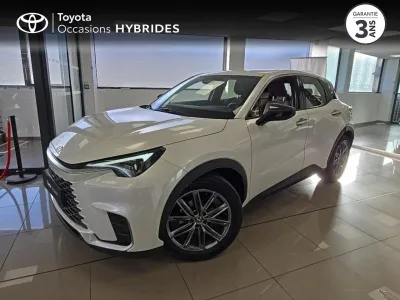 LEXUS LBX 1.5 136ch Elegant 2WD occasion 2024 - Photo 1