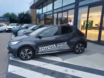 TOYOTA Yaris 116h Design 5p MY25 occasion 2025 - Photo 3