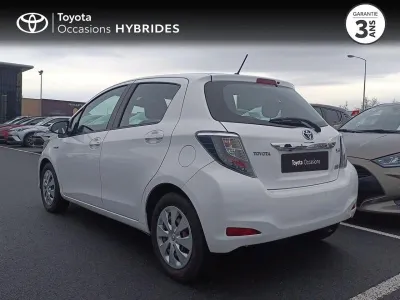 TOYOTA Yaris HSD 100h Dynamic 5p occasion 2014 - Photo 2