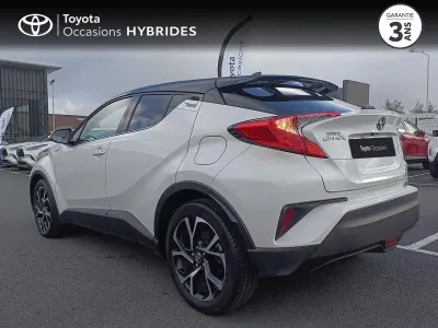TOYOTA C-HR 122h Design 2WD E-CVT RC18 occasion 2019 - Photo 2