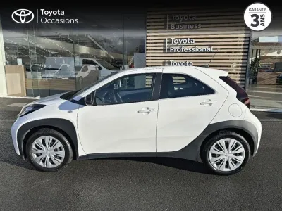 TOYOTA Aygo X 1.0 VVT-i 72ch Dynamic occasion 2022 - Photo 3