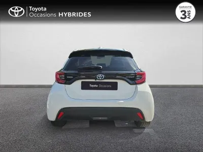 TOYOTA Yaris 116h Design 5p MY22 occasion 2023 - Photo 4