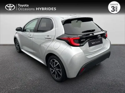 TOYOTA Yaris 116h Design 5p MY22 occasion 2021 - Photo 2