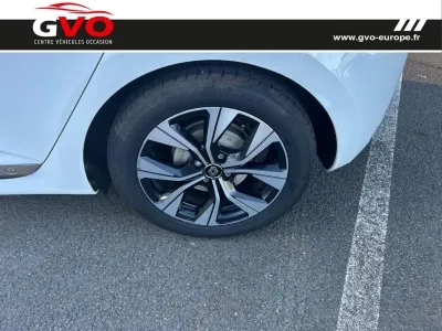 RENAULT Clio 1.6 E-Tech 140ch Limited -21 occasion 2021 - Photo 4