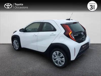 TOYOTA Aygo X 1.0 VVT-i 72ch Dynamic occasion 2022 - Photo 2