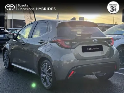 TOYOTA Yaris 116h Iconic 5p occasion 2021 - Photo 2