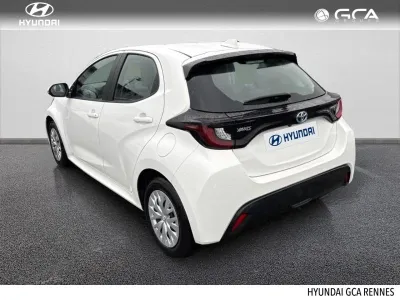 TOYOTA Yaris 116h Dynamic 5p MY22 occasion 2023 - Photo 2