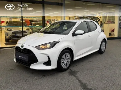 TOYOTA Yaris 116h Dynamic 5p MY22 occasion 2023 - Photo 1